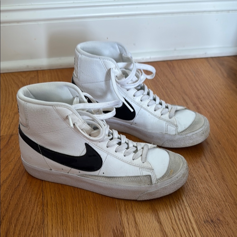 Nike Men's White and Black High-Top Sneakers